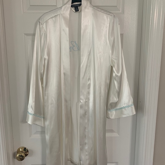 Bride Robe - Picture 2 of 3